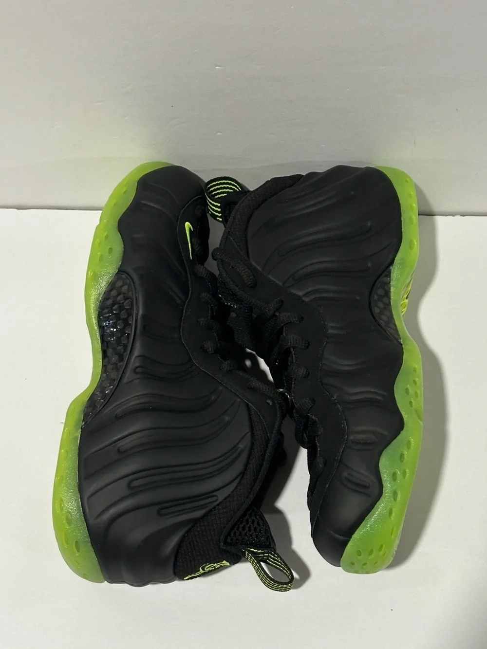 Nike Air Foamposite One 'Black Volt' (HF2902-001) Sz: 8
